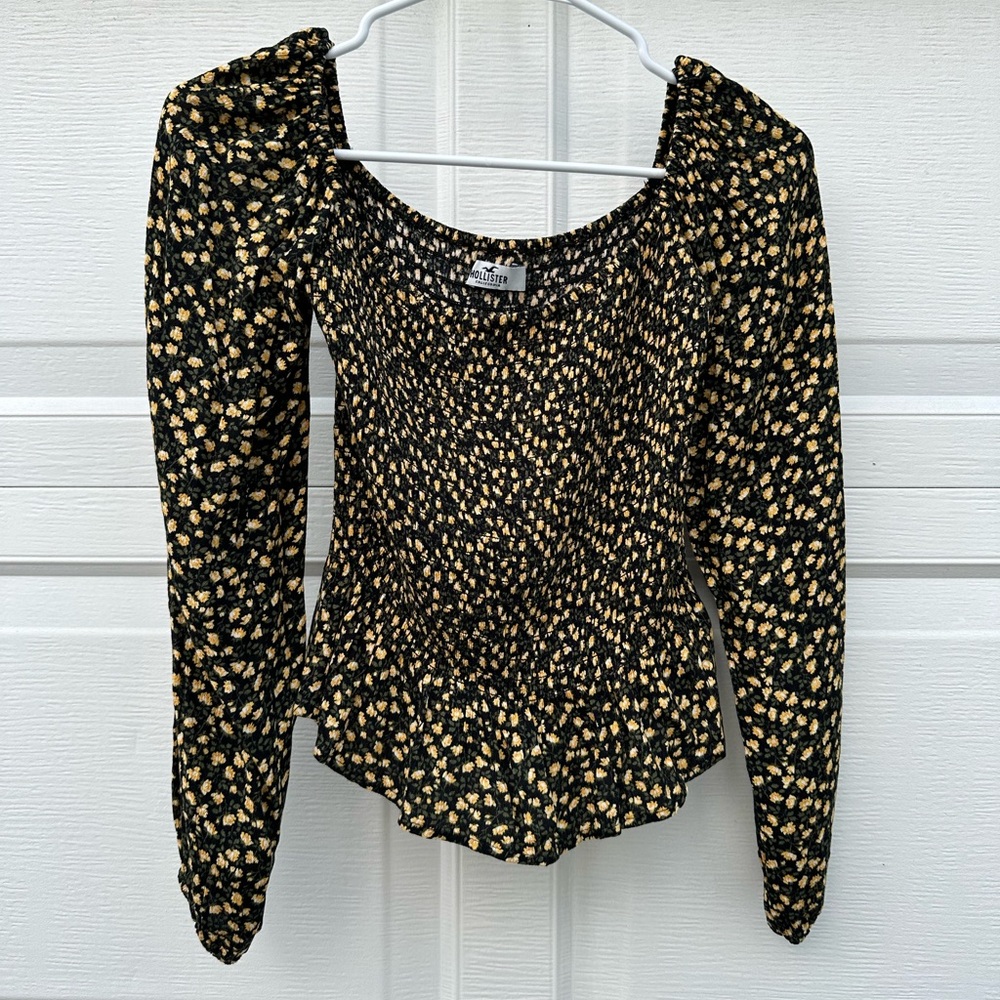 Hollister, Black and Yellow Long Sleeve Shirt Floral, Small
